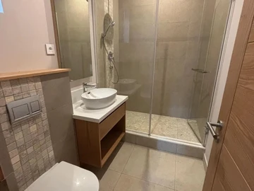 4 Bedroom Apartment