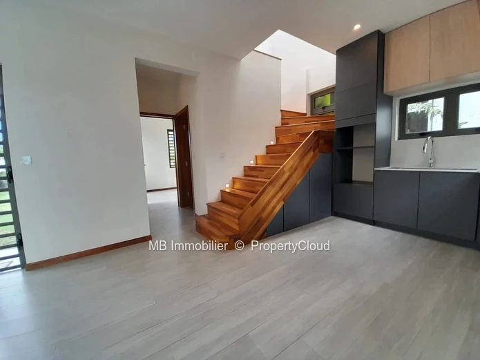 House for sale - Petit Raffray