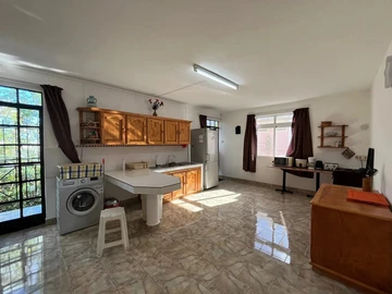 Appartement de 7 Chambres