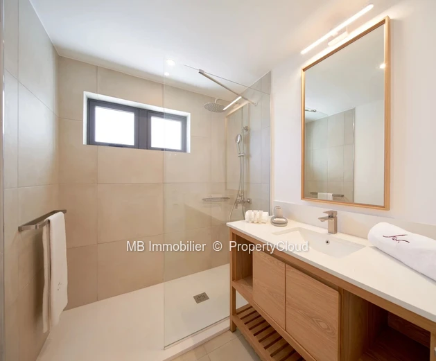 R+2 Apartment for sale.