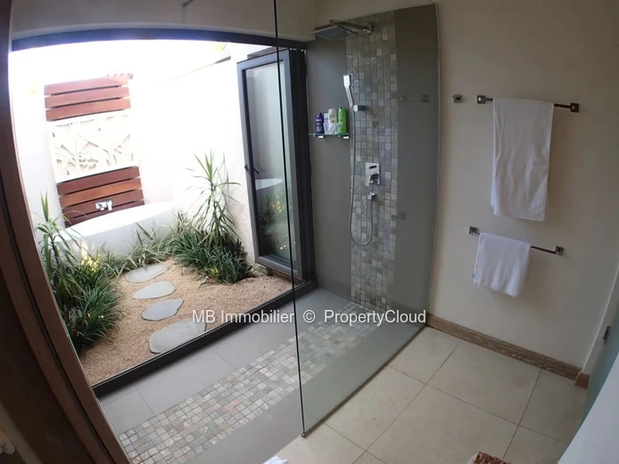 RES villa for sale