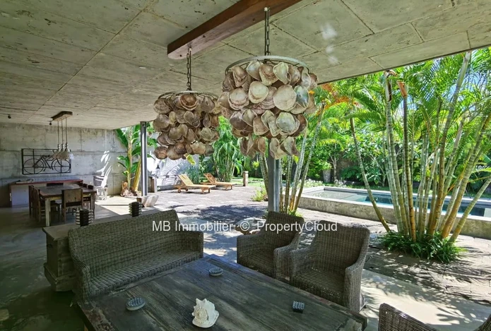 Spacious 4 bedroom villa for rent in Petit Raffray