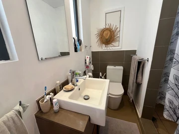 4 Bedroom Townhouse, Duplex