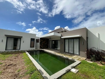 4 Bedroom Villa