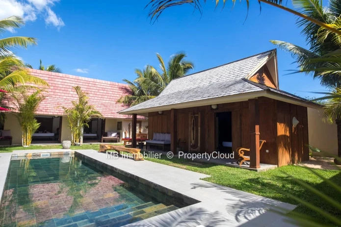 Villa for sale.