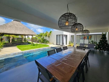 4 Bedroom Villa