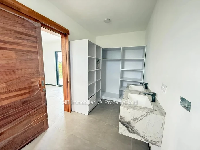 Villa for sale.