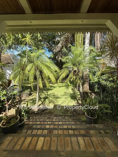 Villa for sale.