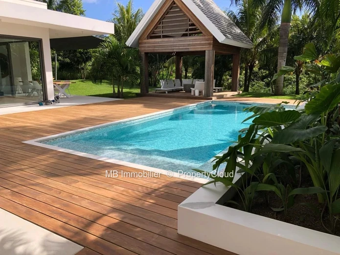 Villa for sale