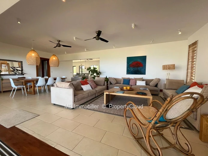 Penthouse with sea view for rent in Cap Malheureux