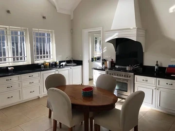 4 Bedroom Villa