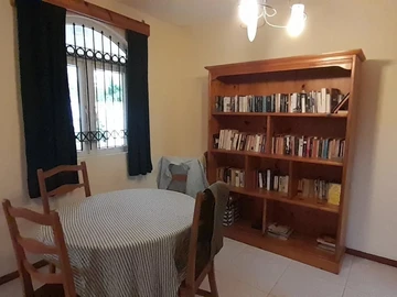 5 Bedroom Villa